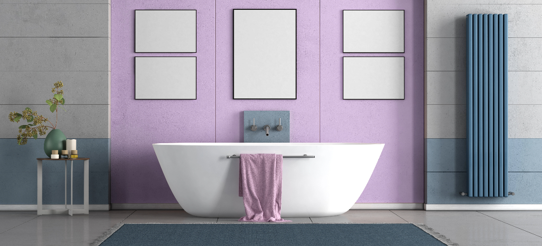 colourful bathroom with bathtub